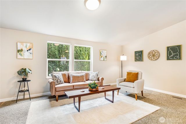 932 Price Road, Bremerton, WA 98312