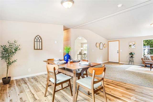 932 Price Road, Bremerton, WA 98312