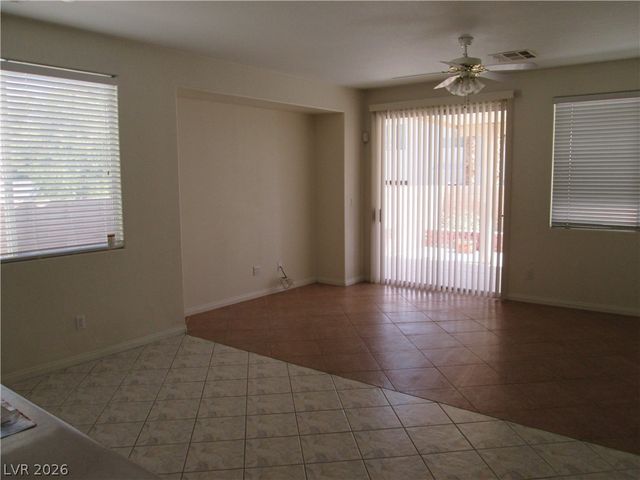8049 PALACE ESTATE Avenue, Las Vegas, NV 89117
