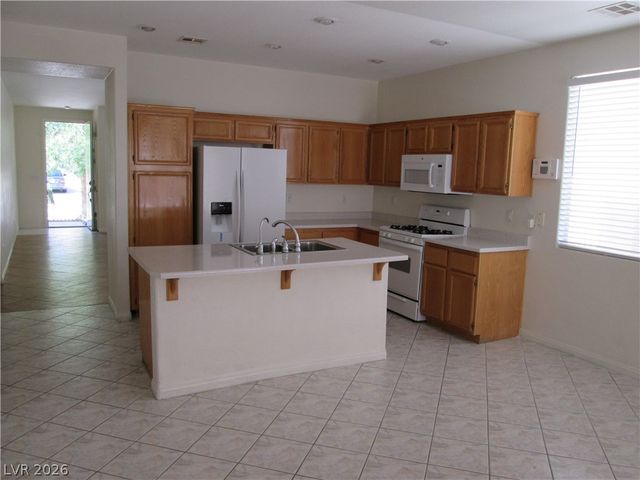 8049 PALACE ESTATE Avenue, Las Vegas, NV 89117