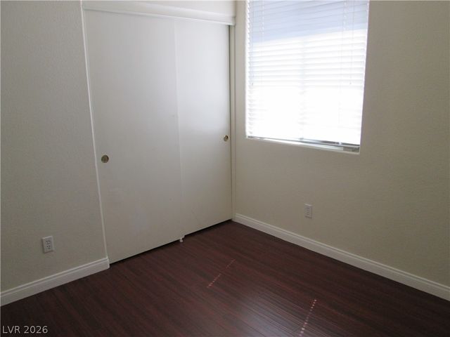 8049 PALACE ESTATE Avenue, Las Vegas, NV 89117
