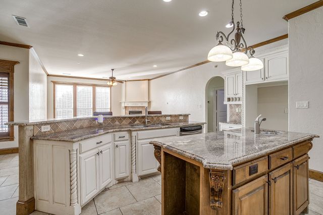 8280 Armstrong Way, Waxahachie, TX 75167