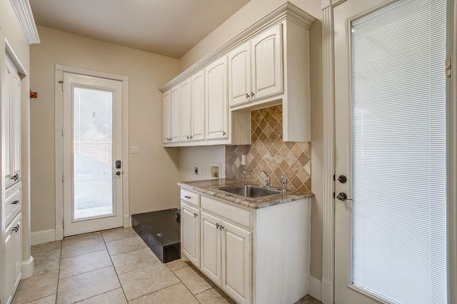 8280 Armstrong Way, Waxahachie, TX 75167