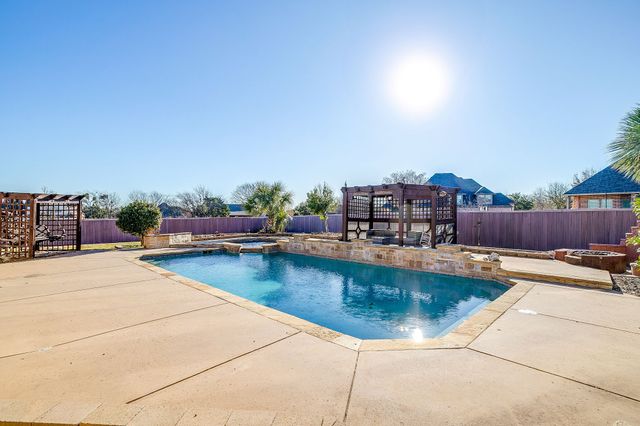 8280 Armstrong Way, Waxahachie, TX 75167