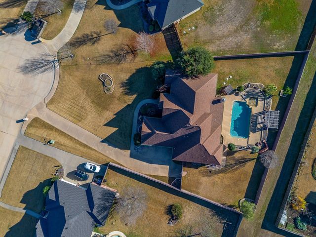 8280 Armstrong Way, Waxahachie, TX 75167