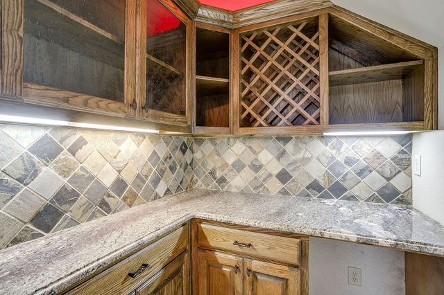 8280 Armstrong Way, Waxahachie, TX 75167