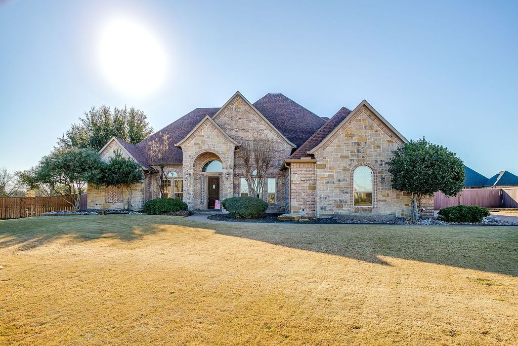 8280 Armstrong Way, Waxahachie, TX 75167