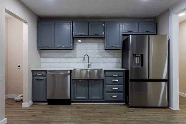 840 Red Oak Court, Azle, TX 76020