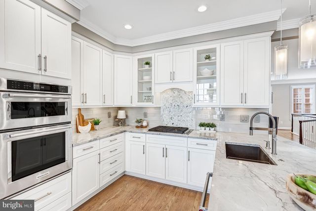 17 ALEXANDER ST, Alexandria, VA 22314