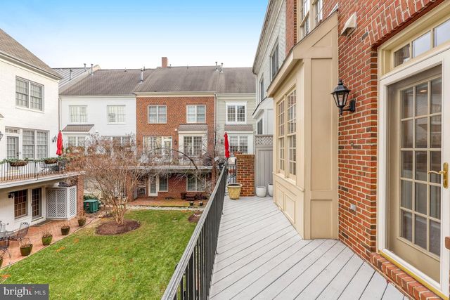 17 ALEXANDER ST, Alexandria, VA 22314