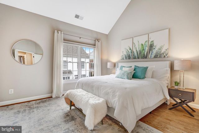 17 ALEXANDER ST, Alexandria, VA 22314