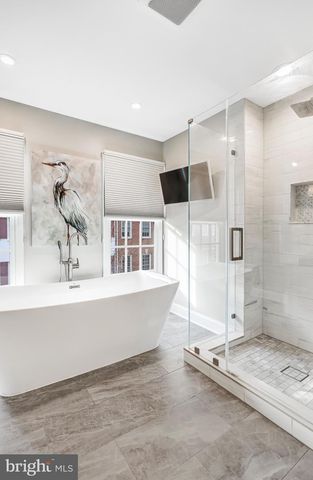 17 ALEXANDER ST, Alexandria, VA 22314