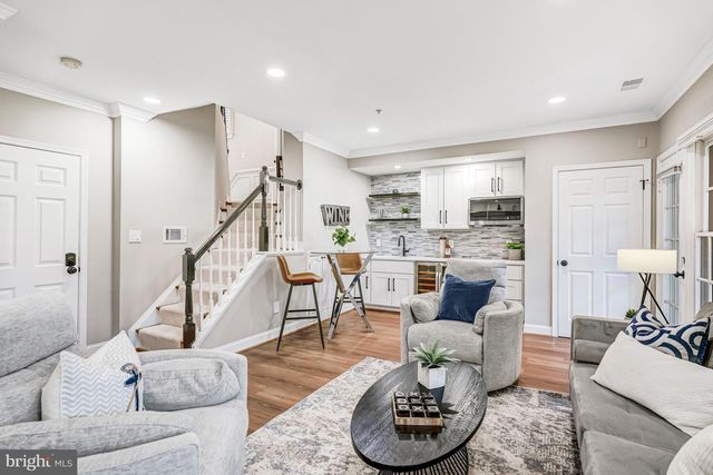 17 ALEXANDER ST, Alexandria, VA 22314