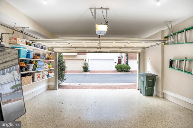 17 ALEXANDER ST, Alexandria, VA 22314