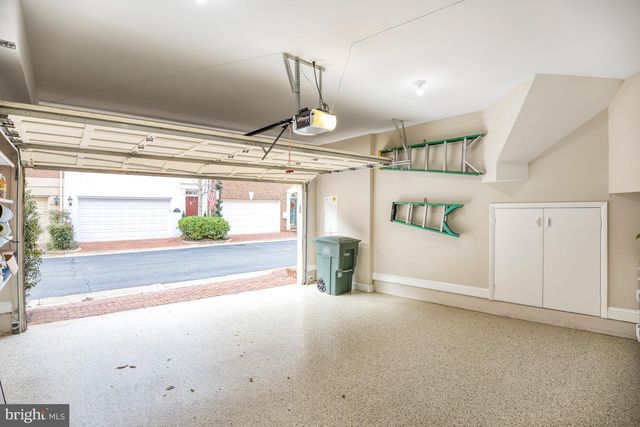 17 ALEXANDER ST, Alexandria, VA 22314