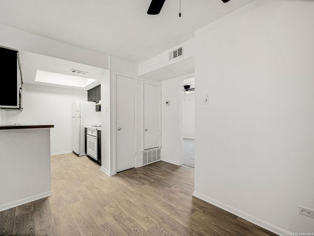 2300 Nacogdoches Rd Apt 307B, San Antonio, TX 78209