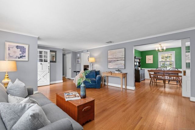 26 Baldwin Street, West Hartford, CT 06110