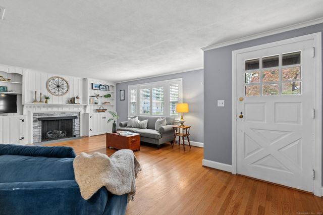 26 Baldwin Street, West Hartford, CT 06110