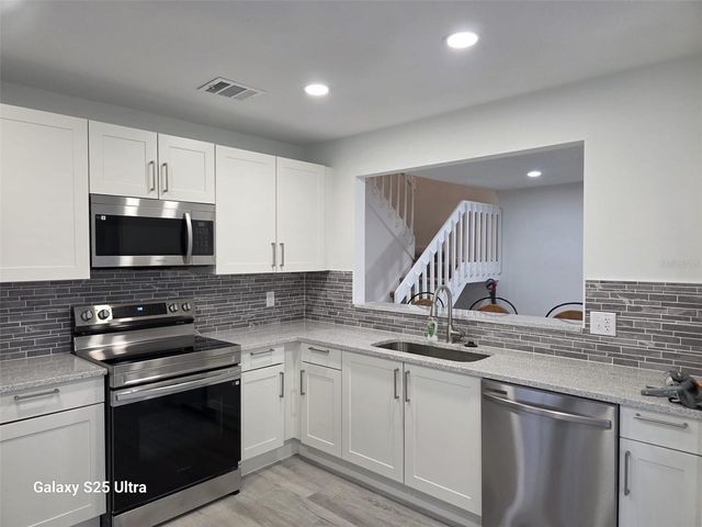 4402 RING NECK ROAD 19B, Orlando, FL 32808