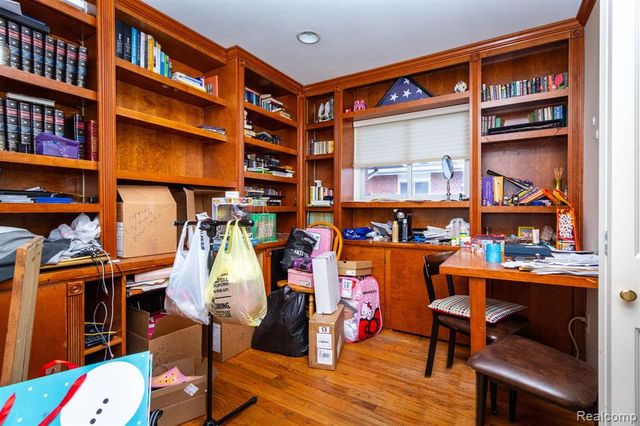 30400 Lisch Street, Gibraltar, MI 48173