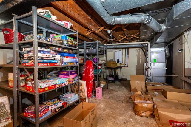 30400 Lisch Street, Gibraltar, MI 48173