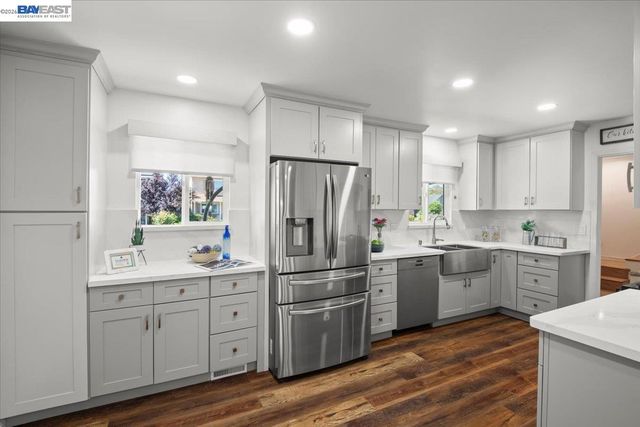527 Lorren Way, Livermore, CA 94550