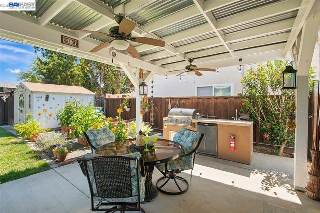 527 Lorren Way, Livermore, CA 94550