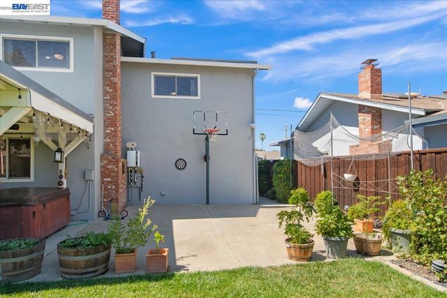 527 Lorren Way, Livermore, CA 94550