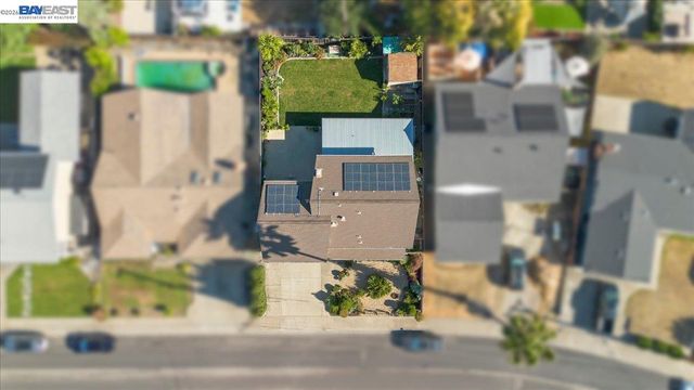 527 Lorren Way, Livermore, CA 94550