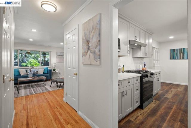 527 Lorren Way, Livermore, CA 94550