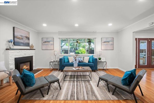 527 Lorren Way, Livermore, CA 94550
