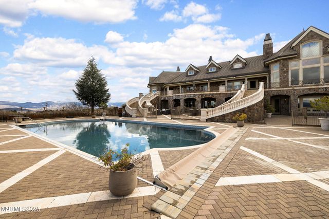 2490 Manzanita Lane, Reno, NV 89509