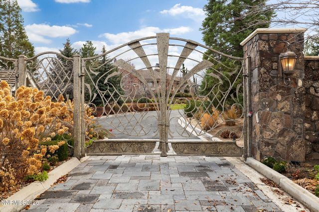 2490 Manzanita Lane, Reno, NV 89509