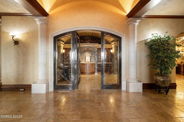 2490 Manzanita Lane, Reno, NV 89509