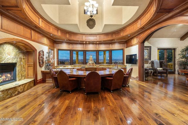 2490 Manzanita Lane, Reno, NV 89509