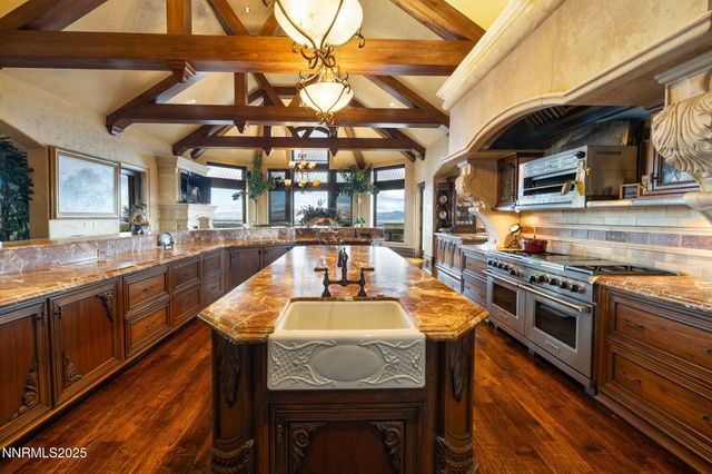 2490 Manzanita Lane, Reno, NV 89509