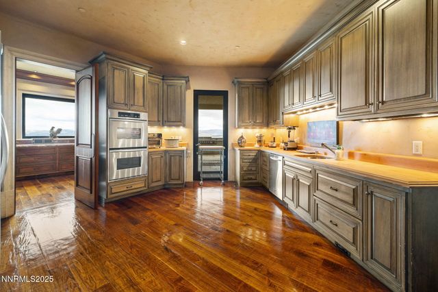 2490 Manzanita Lane, Reno, NV 89509