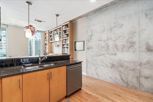 360 Nueces ST 1408, Austin, TX 78701