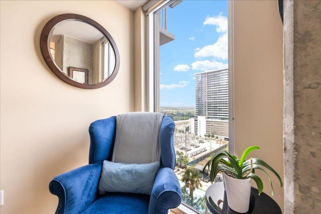 360 Nueces ST 1408, Austin, TX 78701