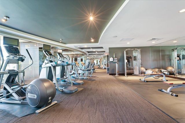 360 Nueces ST 1408, Austin, TX 78701