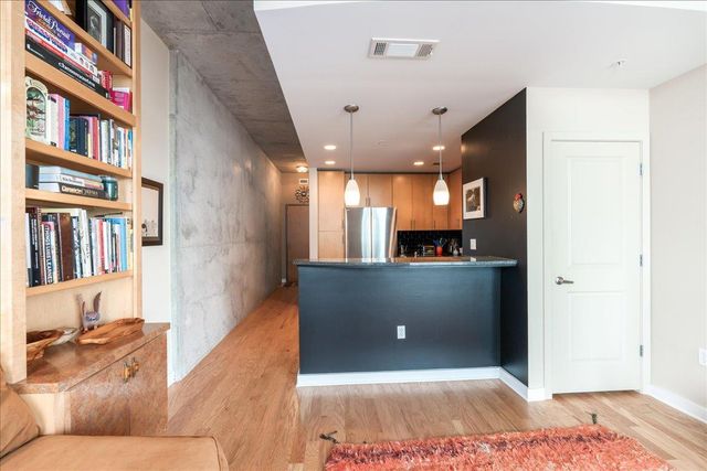 360 Nueces ST 1408, Austin, TX 78701