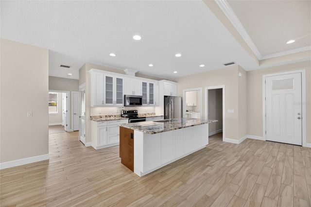 1008 W RIVER DRIVE, Temple Terrace, FL 33617