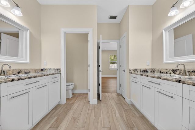 1008 W RIVER DRIVE, Temple Terrace, FL 33617