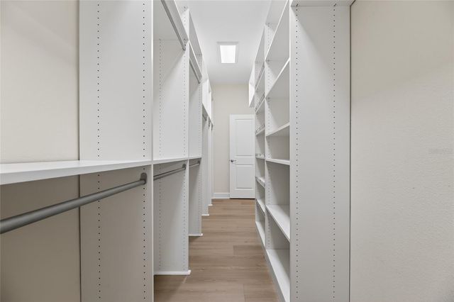 1008 W RIVER DRIVE, Temple Terrace, FL 33617