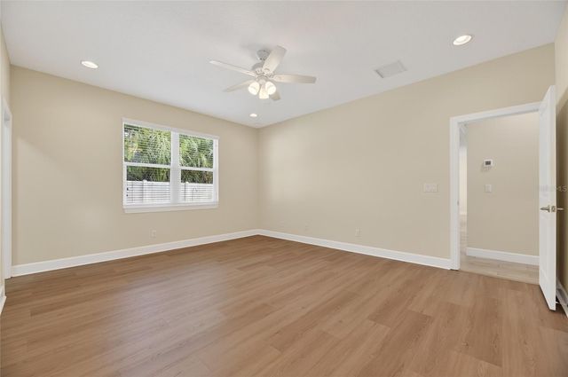 1008 W RIVER DRIVE, Temple Terrace, FL 33617