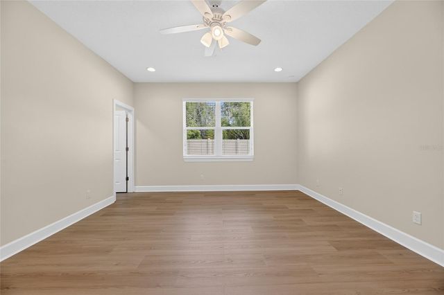 1008 W RIVER DRIVE, Temple Terrace, FL 33617