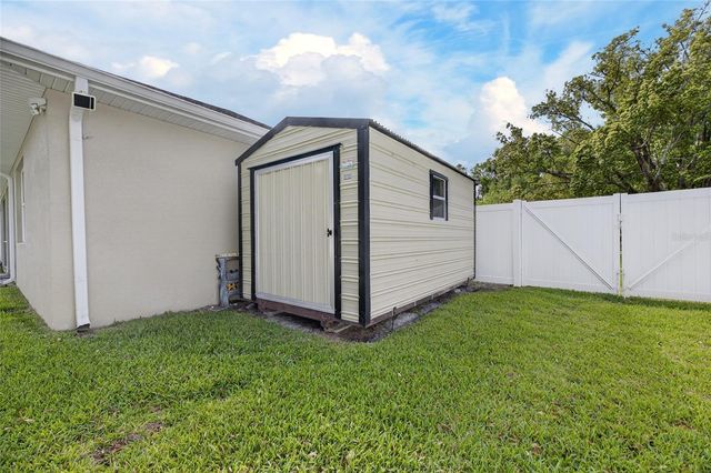 1008 W RIVER DRIVE, Temple Terrace, FL 33617