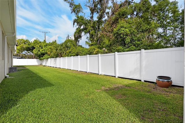 1008 W RIVER DRIVE, Temple Terrace, FL 33617