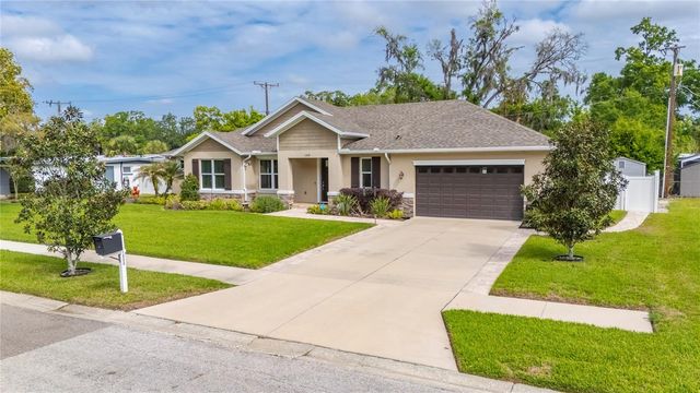 1008 W RIVER DRIVE, Temple Terrace, FL 33617