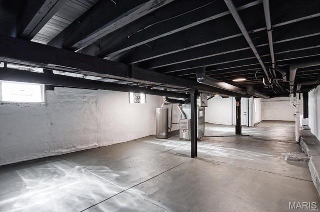 4471 Dewey Avenue, St Louis, MO 63116